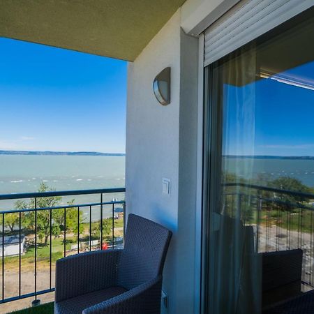 Myflat Top Panorama 909 Apartment Siófok Exteriör bild