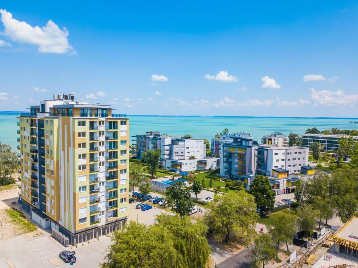 Myflat Top Panorama 909 Apartment Siófok Exteriör bild